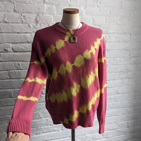 Urban Outfitters Barbie Pink Retro Sweater Trippy Psychedelic Swirl Tie Dye Knit - Picture 1 of 8